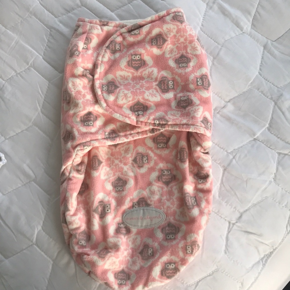 Blankets & beyond swaddle for stroller or sleep.